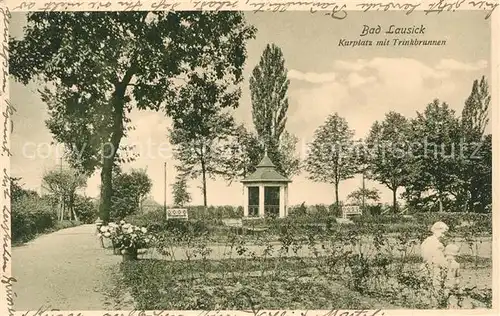 AK / Ansichtskarte Bad_Lausick Kurplatz mit Trinkbrunnen Bad_Lausick