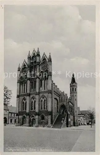 AK / Ansichtskarte Tangermuende Rathaus Tangermuende