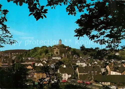 AK / Ansichtskarte Dillenburg mit Schlossberg Oranierstadt Dillenburg