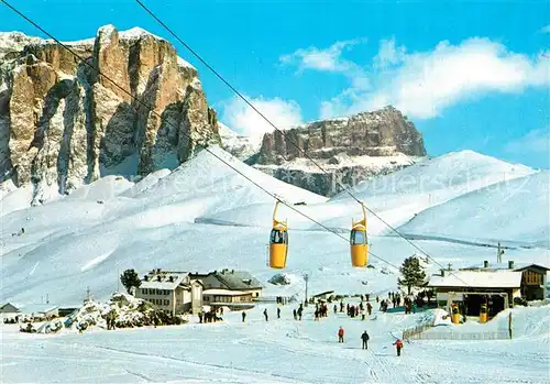 AK / Ansichtskarte Sellajoch Rifugio Passo Sella Torri del Sella Berghaus Dolomiten Wintersportplatz Sellajoch