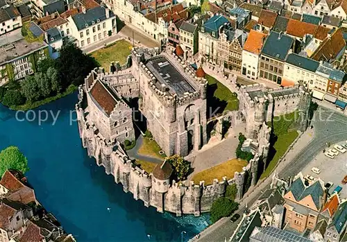 AK / Ansichtskarte Gent_Gand_Flandre Chateau des Comtes vue aerienne Gent_Gand_Flandre