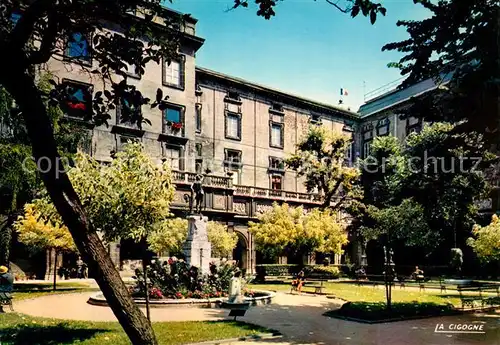 AK / Ansichtskarte Lyon_France Palais des arts ou Palais Saint Pierre Cour interieure Monument Lyon France