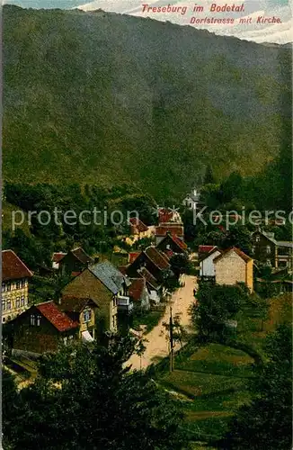 AK / Ansichtskarte Treseburg_Harz Dorfstrasse mit Kirche Treseburg Harz