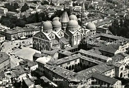 AK / Ansichtskarte Padova Fliegeraufnahme Basilika del Santo Chiostri Padova