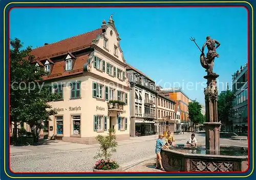 AK / Ansichtskarte Offenburg Hauptstrasse mit Neptunbrunnen Offenburg