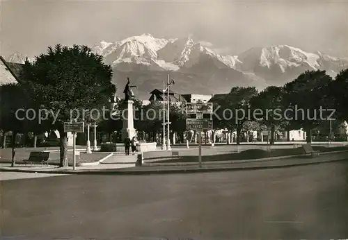 AK / Ansichtskarte Sallanches Place Charles Albert Mont Blanc Sallanches