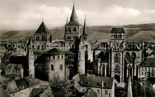 AK / Ansichtskarte Trier Dom und Liebfrauenkirche Trier