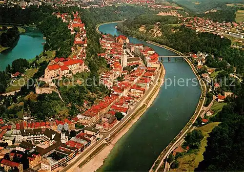 AK / Ansichtskarte Burghausen_Salzach Fliegeraufnahme Deutschlands laengste Burg Burghausen Salzach