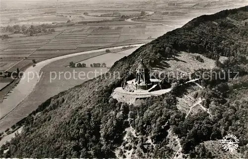 AK / Ansichtskarte Porta_Westfalica Fliegeraufnahme mit Kaiser Wilhelm Denkmal Porta_Westfalica