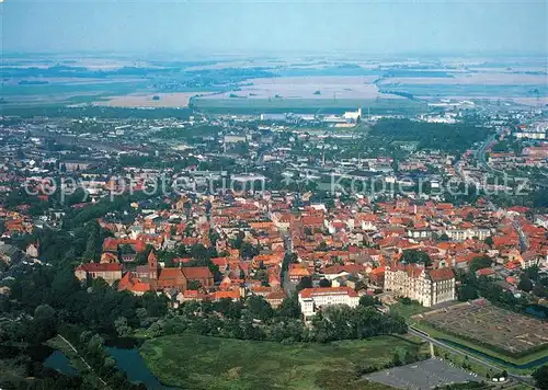 AK / Ansichtskarte Guestrow_Mecklenburg_Vorpommern Renaissance Schloss Dom Pfarrkirche Fliegeraufnahme Guestrow_Mecklenburg