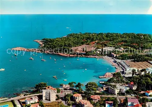 AK / Ansichtskarte Antibes_Alpes_Maritimes Vue aerienne du Cap et Plage de la Garoupe Antibes_Alpes_Maritimes