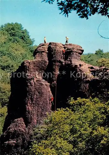 AK / Ansichtskarte Klettern_Bergsteigen Buntsandsteinfelsen Hausen Blens Abenden Klettern_Bergsteigen