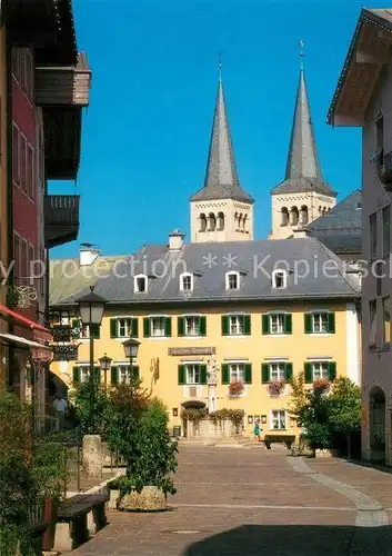 AK / Ansichtskarte Berchtesgaden Fu?g?ngerzone Marktplatz Stiftskirche Berchtesgaden