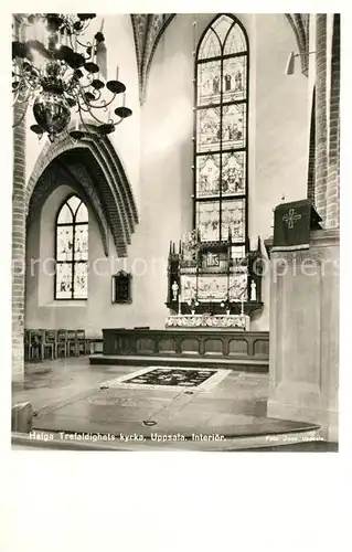 AK / Ansichtskarte Uppsala Helga Trefaldighets kyrka Interioer Uppsala