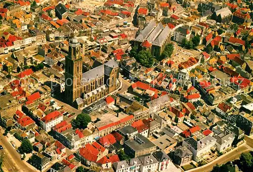 AK / Ansichtskarte Zwolle_Overijssel Centrum met Kerk Peperbus Grote Kerk in vogelvlucht Zwolle_Overijssel