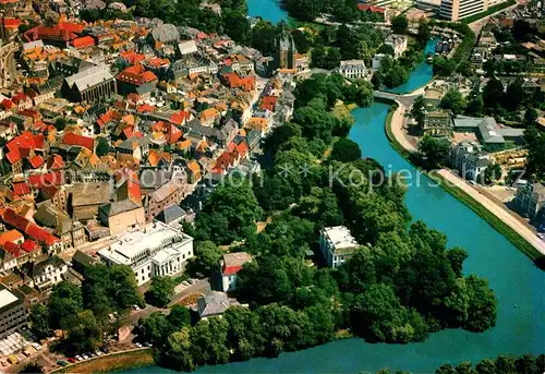 AK / Ansichtskarte Zwolle_Overijssel Centrum met Singelgracht en Sassenpoort vanuit de lucht Zwolle_Overijssel