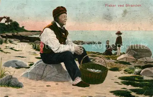 AK / Ansichtskarte Fischerei Fisker ved Stranden Fischerei