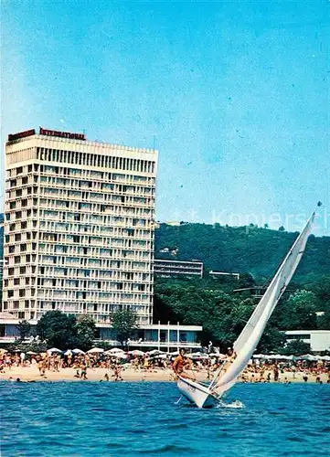 AK / Ansichtskarte Slatni_Pjasazi Hotel International Strand Segelboot Slatni_Pjasazi