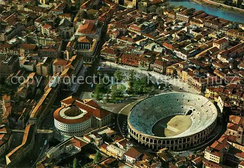 AK / Ansichtskarte Verona_Veneto Fliegeraufnahme Arena  Verona Veneto