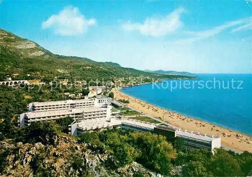AK / Ansichtskarte Sutomore_Dalmatien Fliegeraufnahme Hotel Korali Strand Sutomore Dalmatien