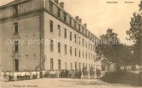AK / Ansichtskarte Vouziers Kaserne Vouziers