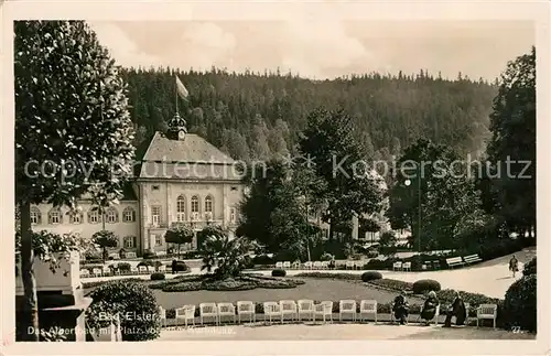 AK / Ansichtskarte Bad_Elster Albertbad mit Platz vor dem Kurhaus Bad_Elster