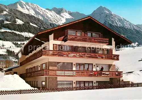 AK / Ansichtskarte Schoellang Gaestehaus Alpina im Winter Alpen Schoellang