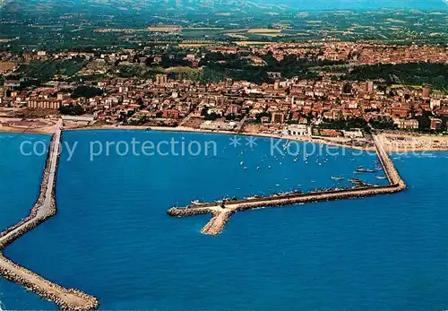 AK / Ansichtskarte Giulianova Panorama aereo Giulianova