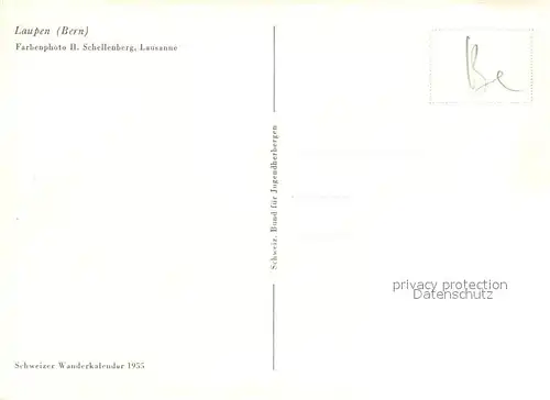 AK / Ansichtskarte Laupen_BE Ortsmotiv mit Kirche Fachwerkhaeuser Brunnen Laupen_BE