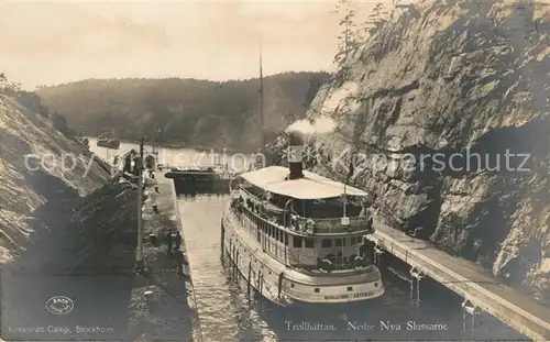 AK / Ansichtskarte Schiffe_Ships_Navires Trollhaettan Nedre Nya Slussarne Schiffe_Ships_Navires