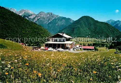 AK / Ansichtskarte Bezzecca Da Fritz Locale tipico trentino Trentiner Berghof Bergwiese Alpenpanorama Bezzecca