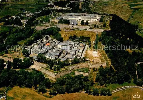 AK / Ansichtskarte Mont Louis Citadelle de Vauban vue du ciel Mont Louis