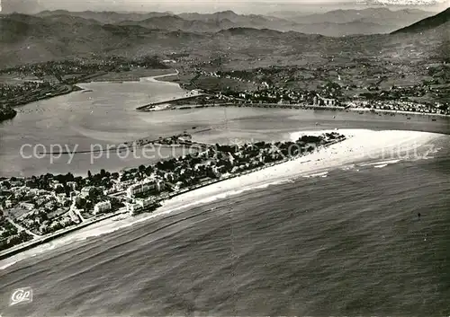 AK / Ansichtskarte Hendaye_Pyrenees_Atlantiques Frontiere Franco Espagnole vue aerienne Hendaye_Pyrenees