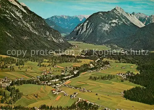 AK / Ansichtskarte Leutasch Fliegeraufnahme Panorama Karwendelgebirge Leutasch