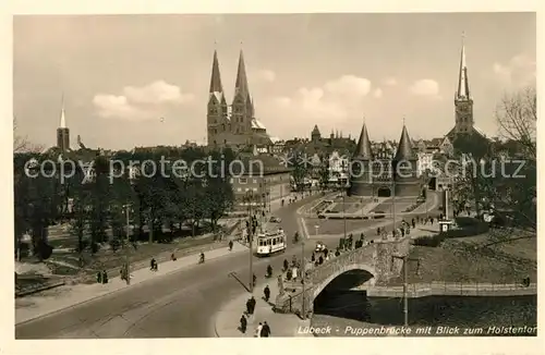 AK / Ansichtskarte Strassenbahn Luebeck Puppenbruecke Holstentor  Strassenbahn