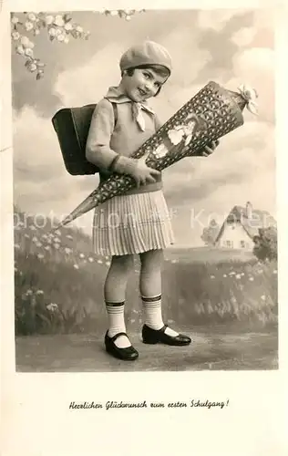 AK / Ansichtskarte Kinder_Child_Enfants Einschulung Schultuete  Kinder_Child_Enfants