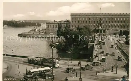 AK / Ansichtskarte Strassenbahn Stockholm Slottet och Norrbro Strassenbahn