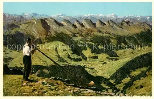 AK / Ansichtskarte Alphorn Alphornblaeser Saentis Churfirsten  Alphorn