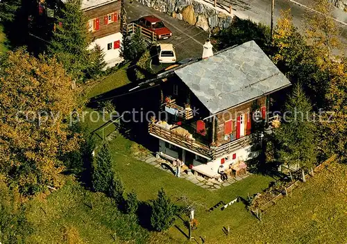 AK / Ansichtskarte Leukerbad Chalet Briand und Mazot Fliegeraufnahme Leukerbad