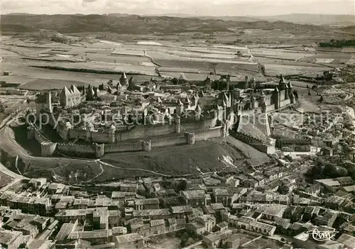 AK / Ansichtskarte Carcassonne Vue aerienne sur la Cite Carcassonne
