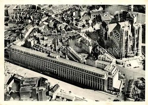 AK / Ansichtskarte Bruxelles_Bruessel Vue aerienne Banque Nationale et Collegiale Ste Gudule Bruxelles_Bruessel