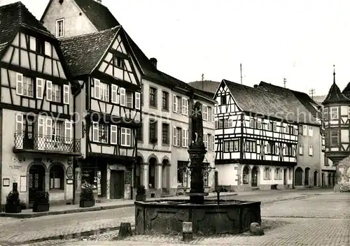 AK / Ansichtskarte Kaysersberg_Haut_Rhin Hotel Restaurant du Chateau Maison anciennes Place de l Eglise Fontaine Kaysersberg_Haut_Rhin