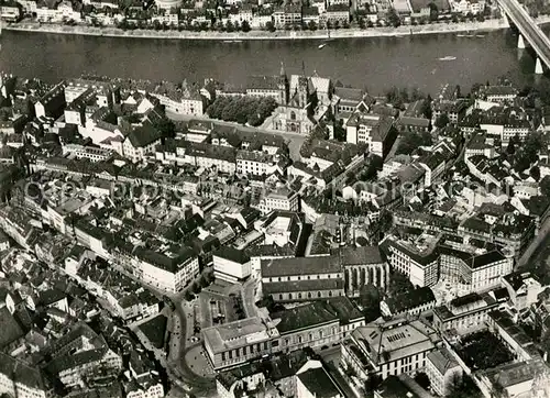 AK / Ansichtskarte Basel_BS Partie um Muenster und Barfuesserplatz Fliegeraufnahme Basel_BS