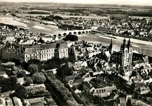 AK / Ansichtskarte Blois_Loir_et_Cher Chateau la ville et la Loire vus d avion Blois_Loir_et_Cher