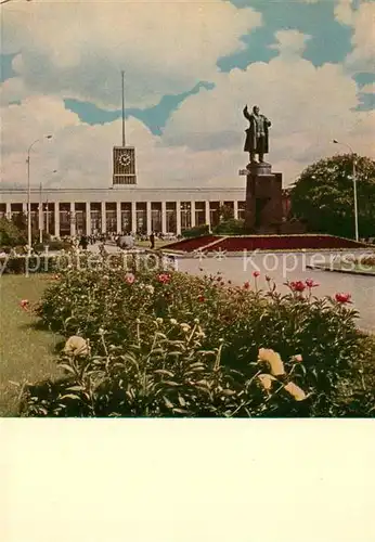 AK / Ansichtskarte Leningrad_St_Petersburg Neues Gebaeude der Finnland Station Leninstatue Leningrad_St_Petersburg