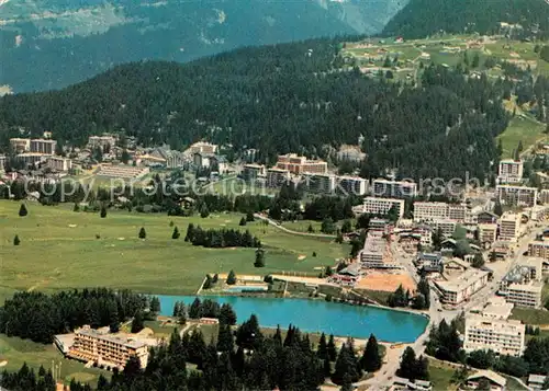 AK / Ansichtskarte Crans sur Sierre Vue du centre de la station et du golf Crans sur Sierre