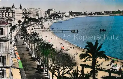 AK / Ansichtskarte Cannes_Alpes Maritimes Croisette et la Plage Cannes Alpes Maritimes