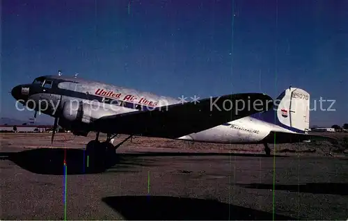 AK / Ansichtskarte Flugzeuge_Zivil United Air Lines Douglas DC 3A NI6070 MSN 1910 Flugzeuge Zivil