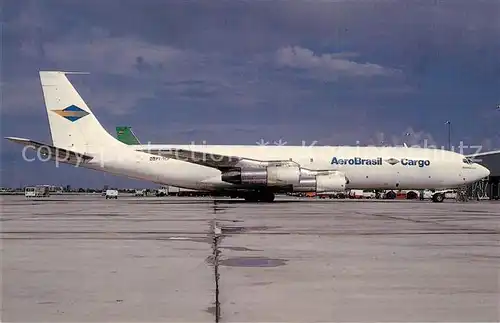 AK / Ansichtskarte Flugzeuge_Zivil AeroBrasil Cargo Boeing 707 365C c n 19416 PT TCP Flugzeuge Zivil