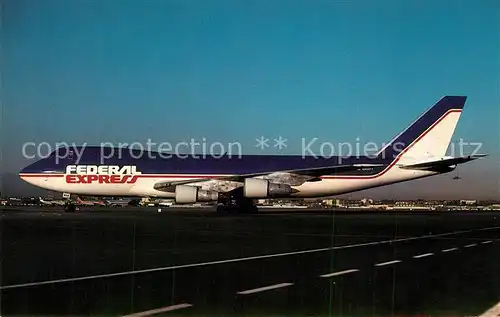 AK / Ansichtskarte Flugzeuge_Zivil Federal Express Boeing 747 249F  Flugzeuge Zivil